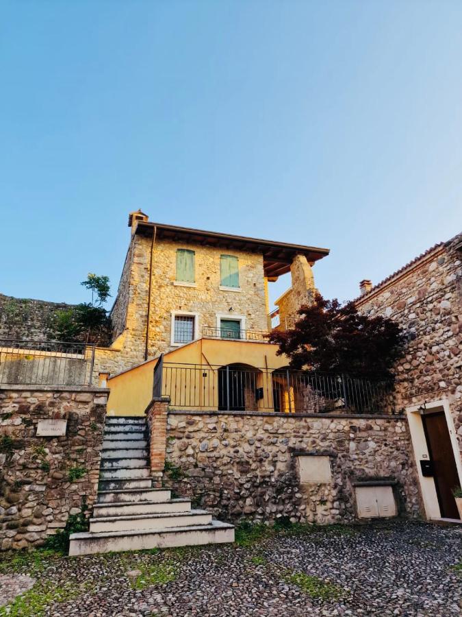 Thomas' Castle Daire Pozzolengo Dış mekan fotoğraf