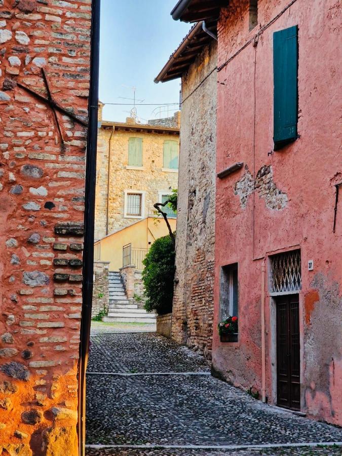 Thomas' Castle Daire Pozzolengo Dış mekan fotoğraf