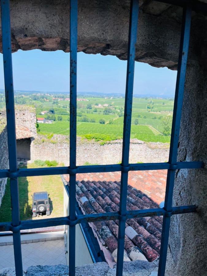 Thomas' Castle Daire Pozzolengo Dış mekan fotoğraf